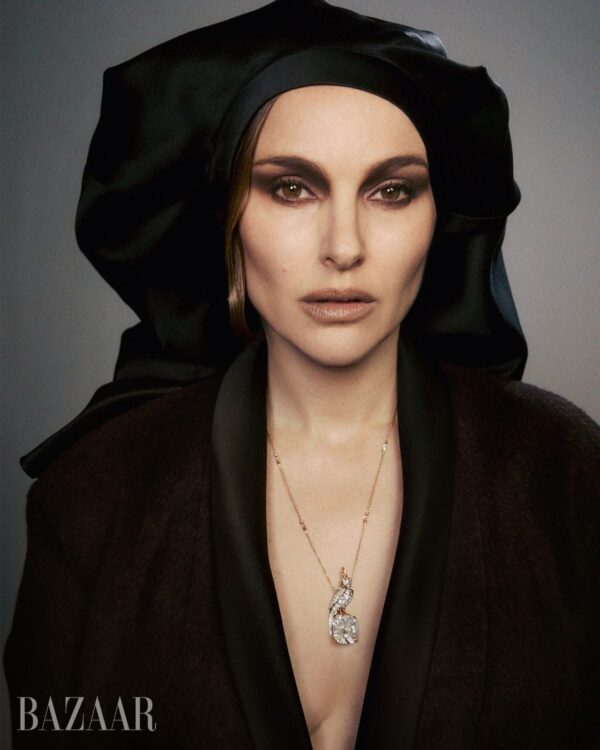 https://www.instagram.com/harpersbazaarus/