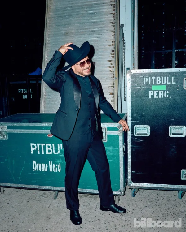 https://www.instagram.com/pitbull/