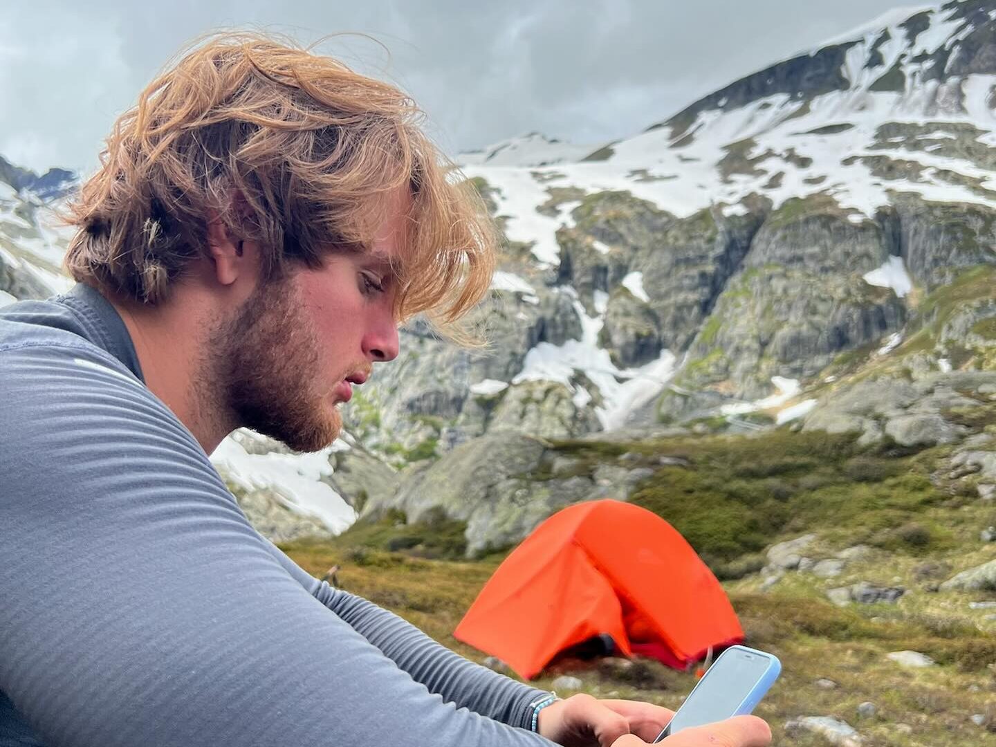 Ο 22χρονος που ξόδεψε 40.000 δολάρια για να ζήσει στη ζούγκλα