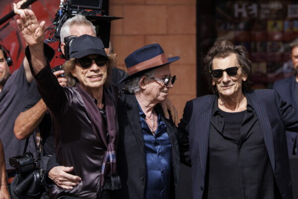 The Rolling Stones: Κυκλοφορούν τη deluxe έκδοση του «Foreign Tongues» με 5 νέα τραγούδια
