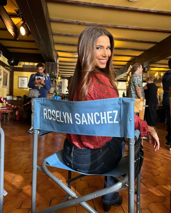 https://www.instagram.com/roselyn_sanchez/