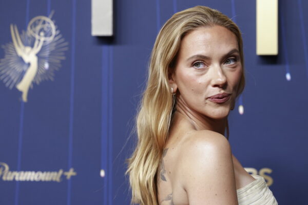«Βλέπω παραισθήσεις»: Η Scarlett Johansson μιλά για την εξάντληση από τα γυρίσματα της νέας της ταινίας
