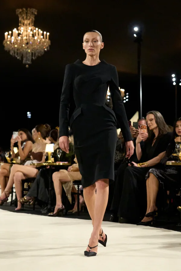 https://schiaparelli.com/