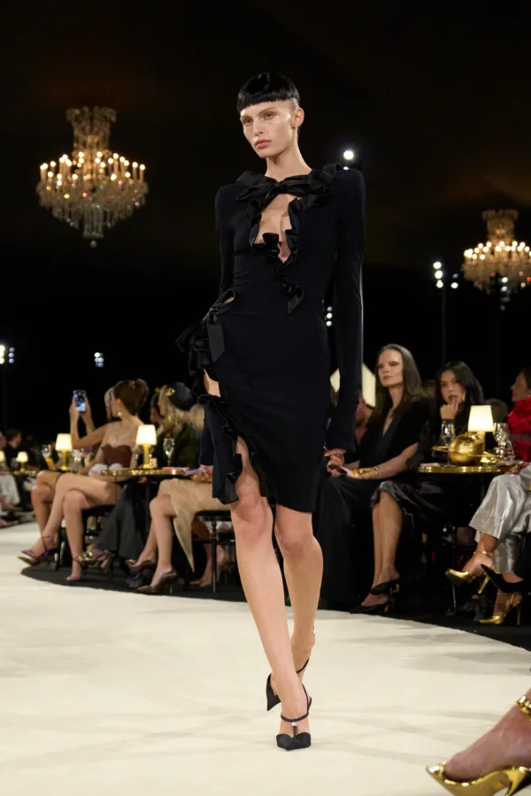 https://schiaparelli.com/