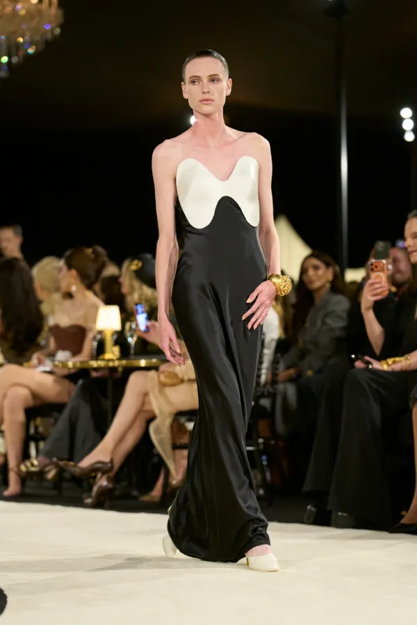 https://schiaparelli.com/