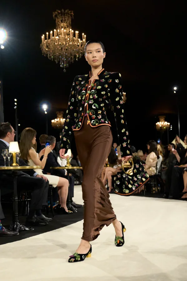 https://schiaparelli.com/