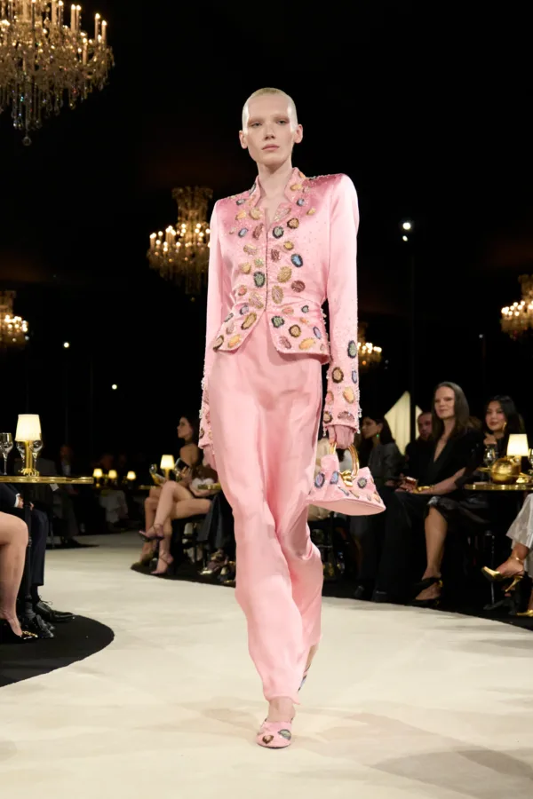 https://schiaparelli.com/