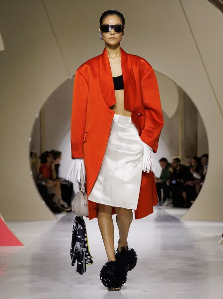 https://www.givenchy.com/