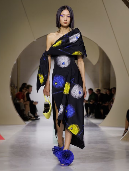 https://www.givenchy.com/
