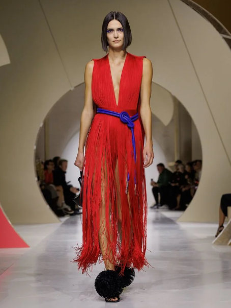 https://www.givenchy.com/