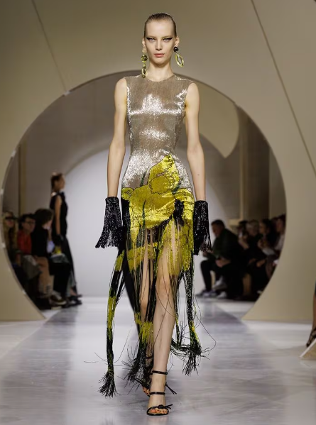 https://www.givenchy.com/