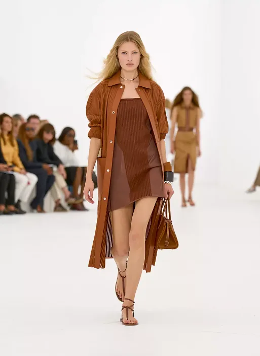 https://www.instagram.com/hermes/