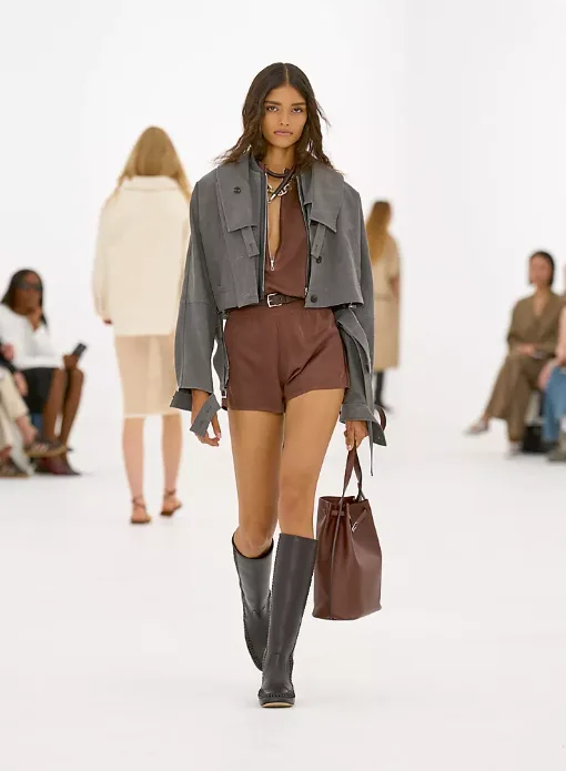 https://www.instagram.com/hermes/