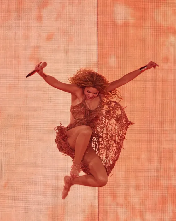 https://www.instagram.com/shakira