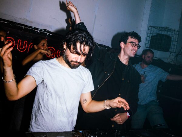Οι Skrillex και Ring Noord δίνουν νέα ηλεκτρονική πνοή στο «Starlight»