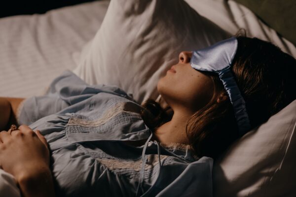 Το μαμαδίστικο κόλπο που μπορεί να σε βοηθήσει όταν η αϋπνία χτυπάει την πόρτα