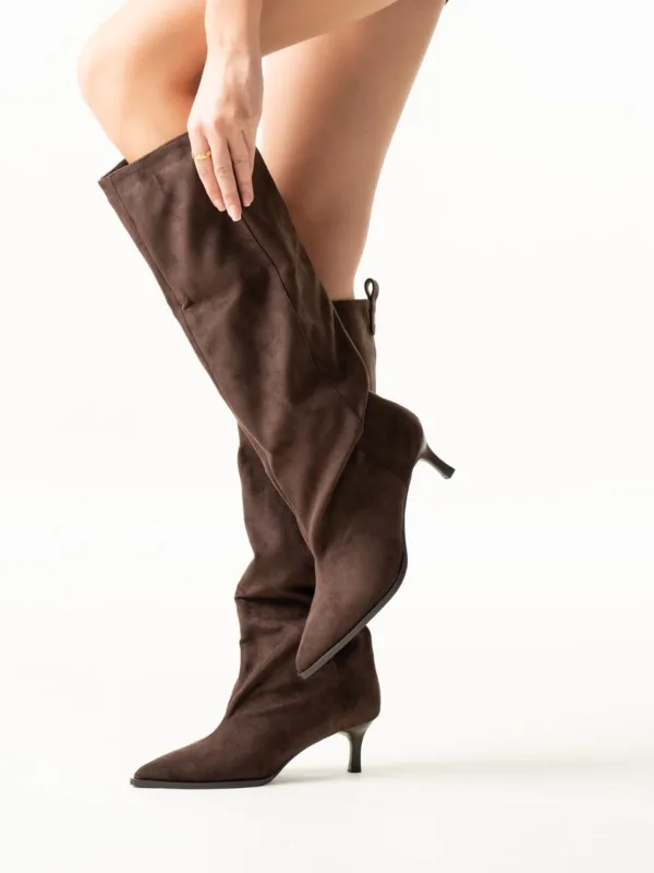 slouchy_mpotes_suede_bozikis