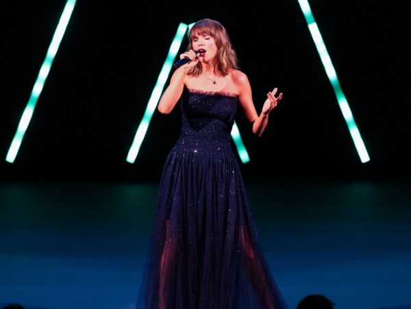 Η Taylor Swift απέναντι στους θρύλους της μουσικής: Το «Showgirl» μπαίνει σε μια ιστορική λίστα του Billboard