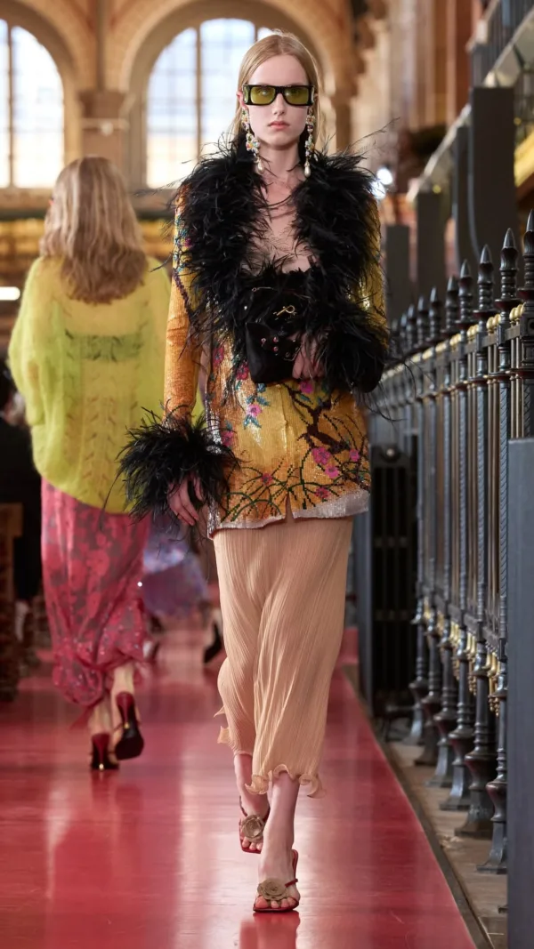 https://www.instagram.com/maisonvalentino/
