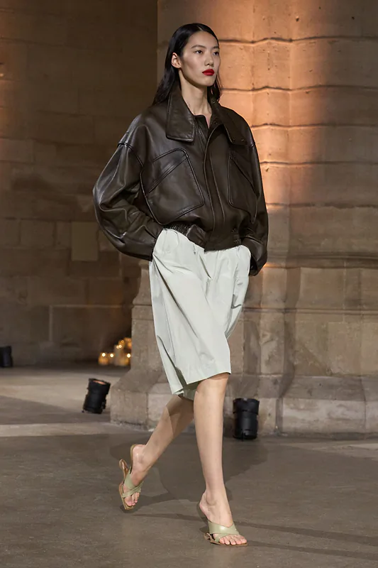 https://www.victoriabeckham.com/