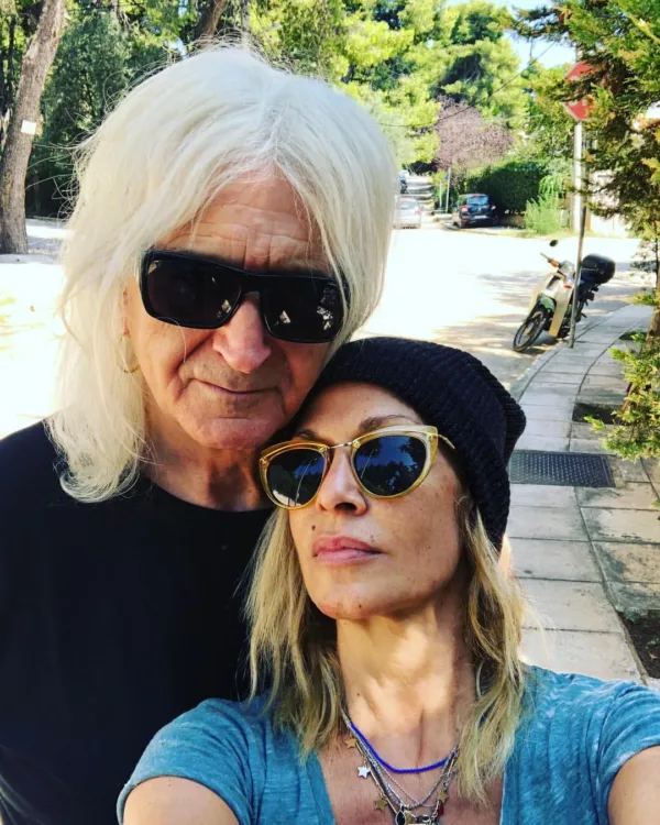 https://www.instagram.com/annavissiofficial/