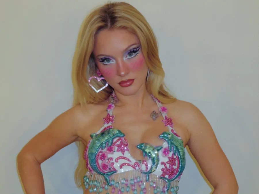 zara_larsson_haloween_makeup